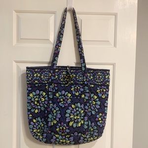 cute barely used vera bradley totebag